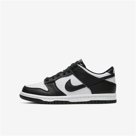 panda dunks nike store